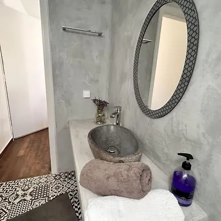 Santa's Luxury Apartment *